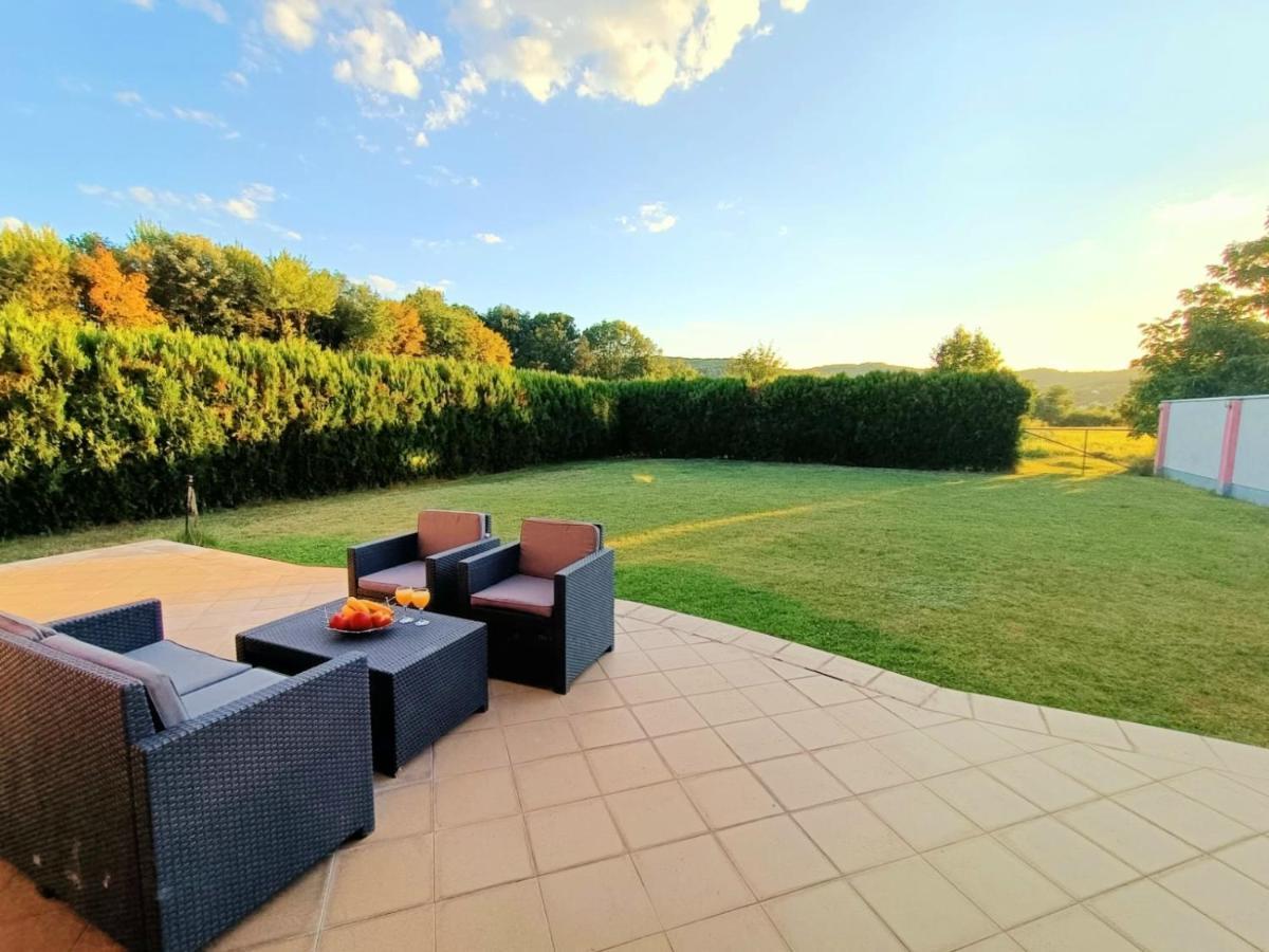 Villa 2 Etagen Mit Grossen Garten Modrica المظهر الخارجي الصورة