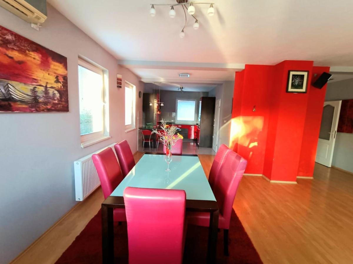 Villa 2 Etagen Mit Grossen Garten Modrica المظهر الخارجي الصورة