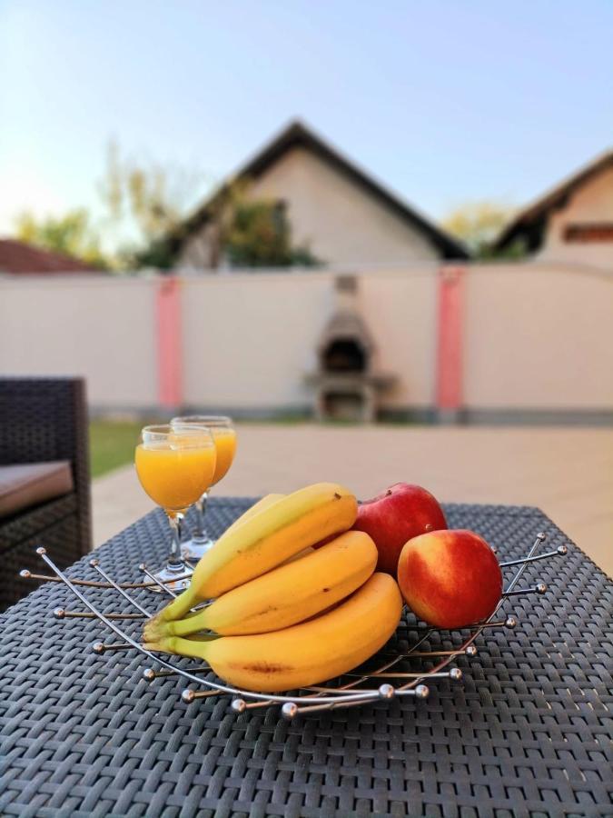 Villa 2 Etagen Mit Grossen Garten Modrica المظهر الخارجي الصورة