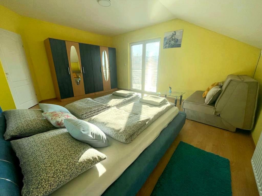 Villa 2 Etagen Mit Grossen Garten Modrica المظهر الخارجي الصورة