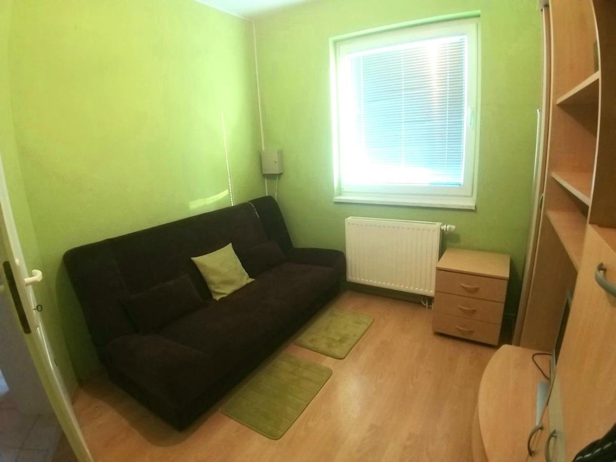Villa 2 Etagen Mit Grossen Garten Modrica المظهر الخارجي الصورة
