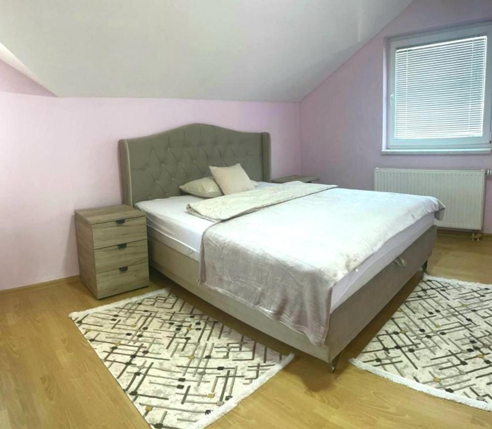 Villa 2 Etagen Mit Grossen Garten Modrica المظهر الخارجي الصورة